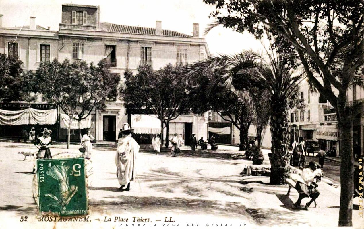 Mostaganem - Place Thiers d.jpg
